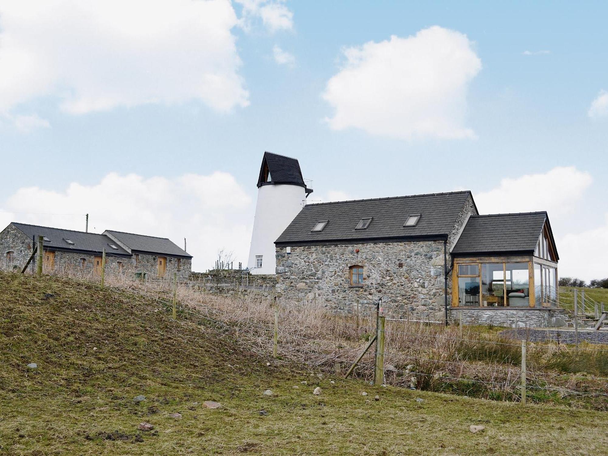 Owl Cottage Coedana Exterior photo